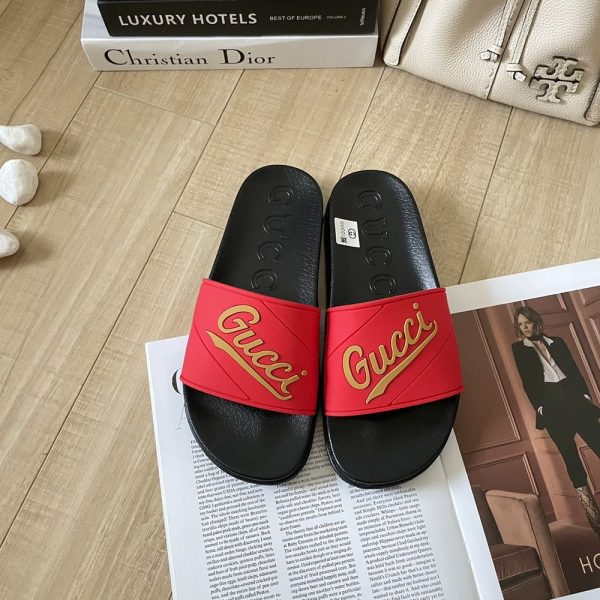 New Collection Gucci Shoes 052