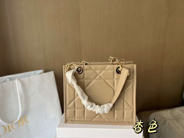 New Collection Dior Bag 072