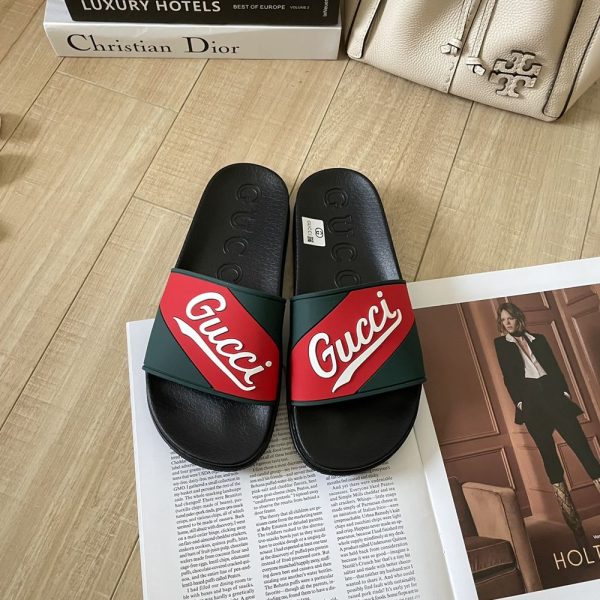 New Collection Gucci Shoes 052