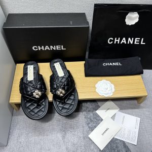 New Collection Chanel Shoes 082