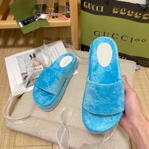 New Collection Gucci Shoes 082