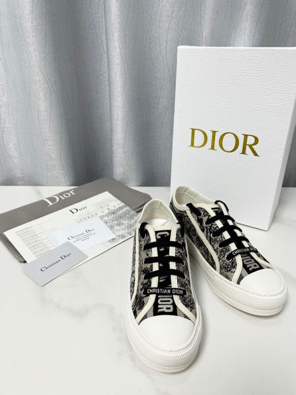 New Collection Dior Shoes 060