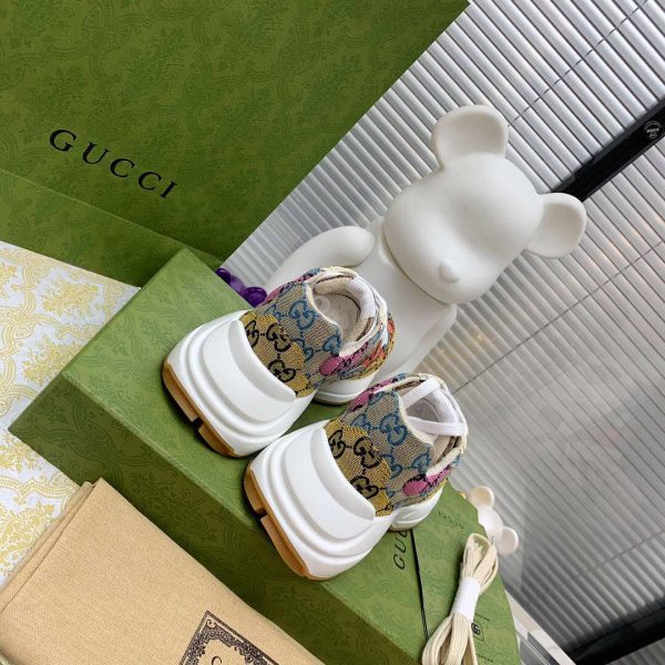 New Collection Gucci Shoes 206