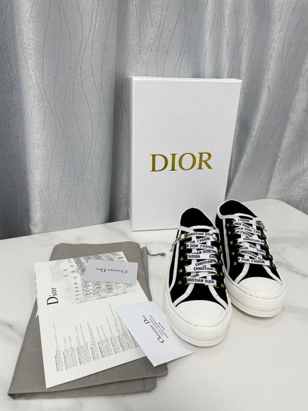 New Collection Dior Shoes 059