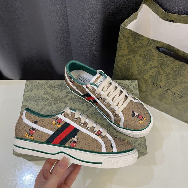 New Collection Gucci Shoes 041