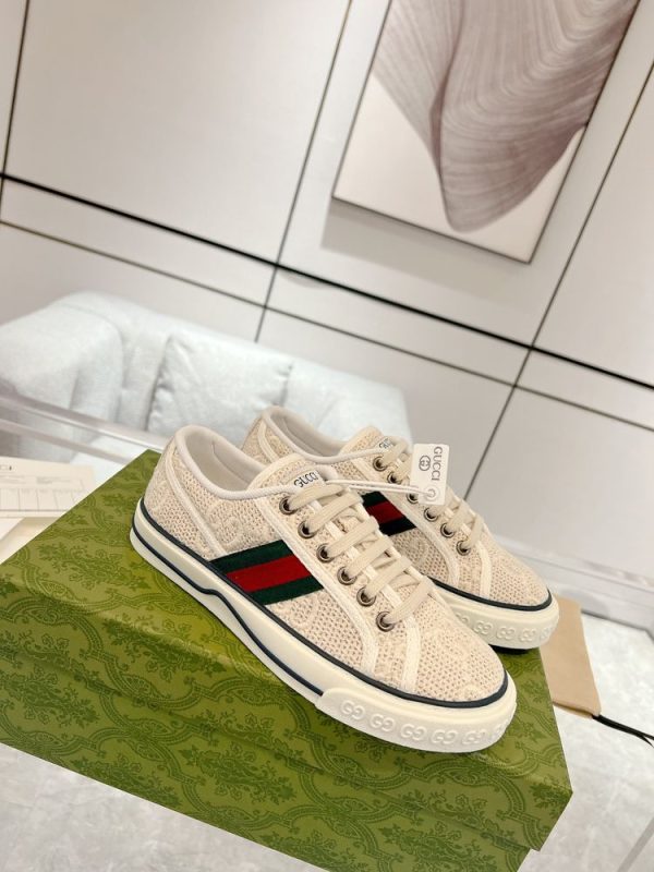 New Collection Gucci Shoes 040