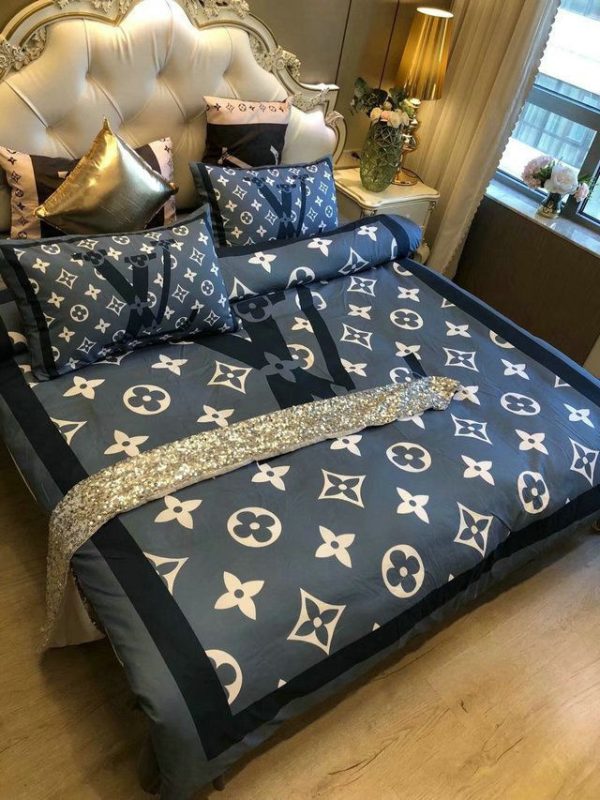 LV Type Bedding Sets Duvet Cover LV Bedroom Sets Luxury Brand Bedding 109