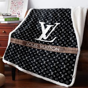 Luxury Black Louis Vuitton Blanket 032