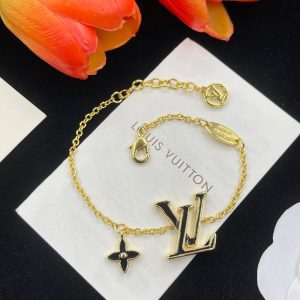 New Collection LV Bracelet 15