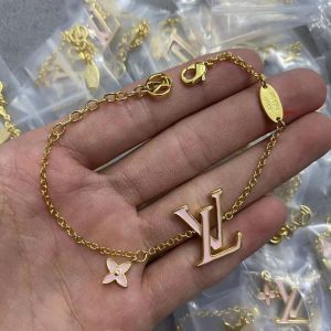 New Collection LV Bracelet 01