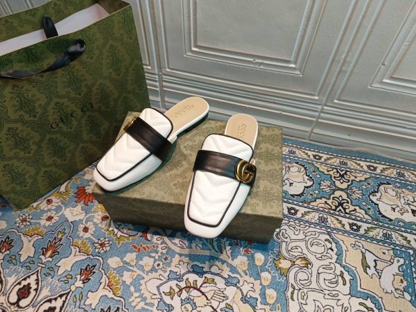 New Collection Gucci Shoes 132