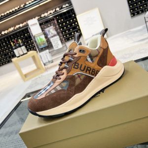 New Collection Burberry Shoes 012