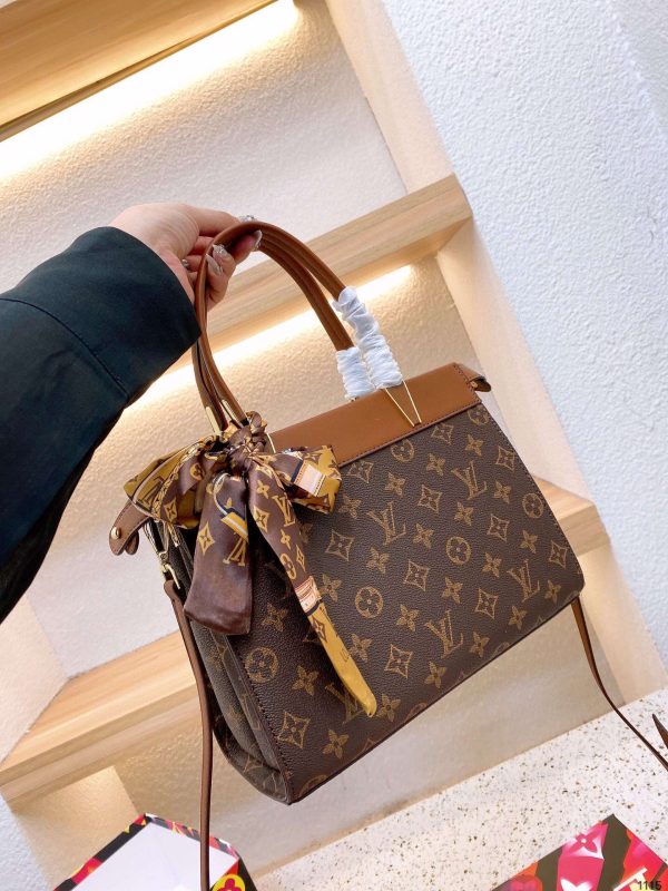 New Collection LV Bag 1011