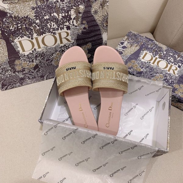 New Collection Dior Shoes 104