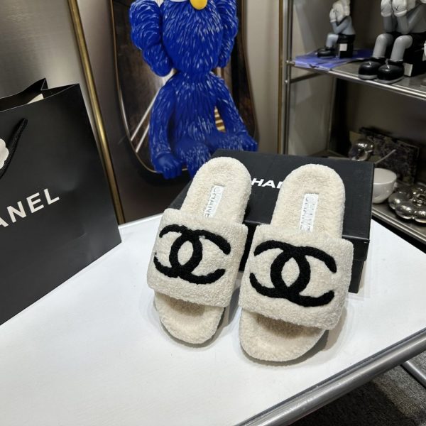 New Collection Chanel Shoes 021