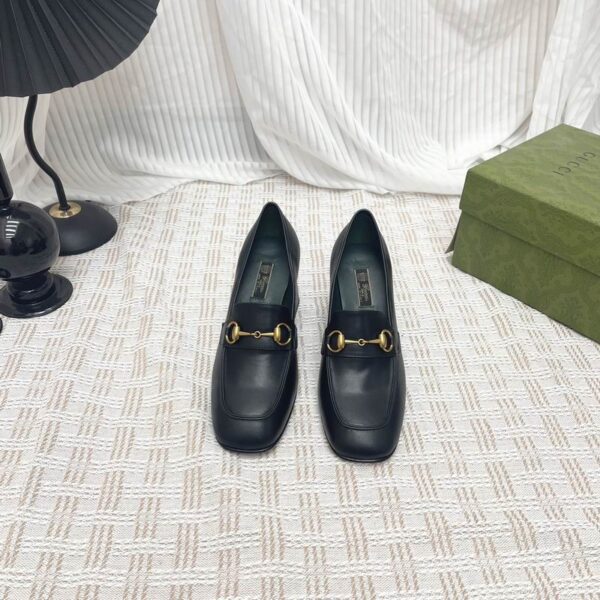 New Collection Gucci Shoes 272