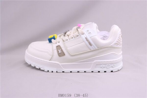 New Collection LV Trainer 062