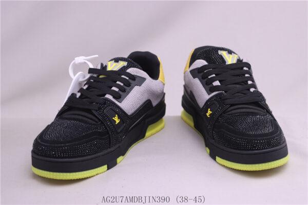 New Collection LV Trainer 066