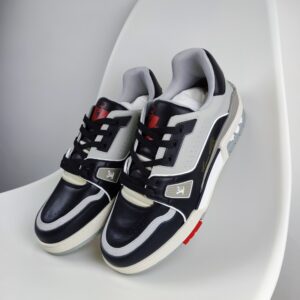 New Collection LV Trainer 004