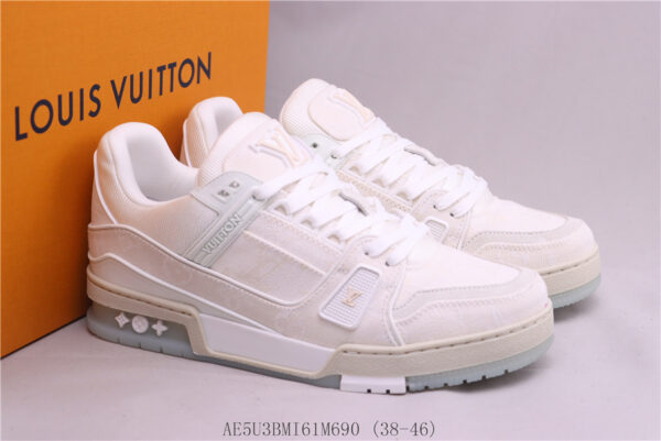 New Collection LV Trainer 067