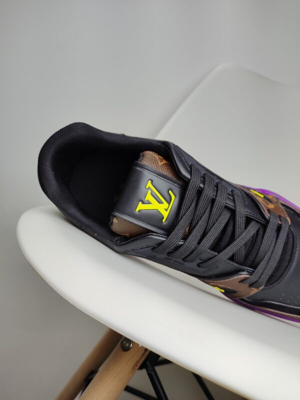 New Collection LV Trainer 001