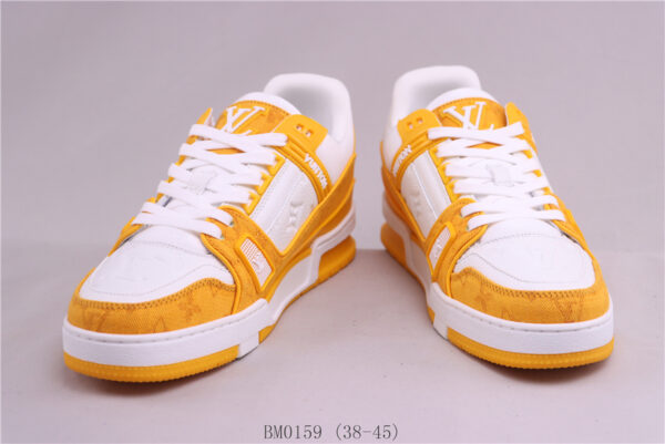 New Collection LV Trainer 070