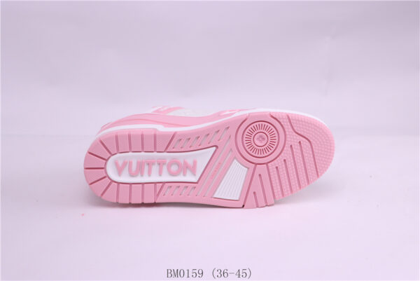 New Collection LV Trainer 076