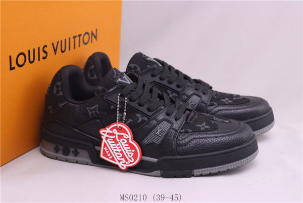 New Collection LV Trainer 058