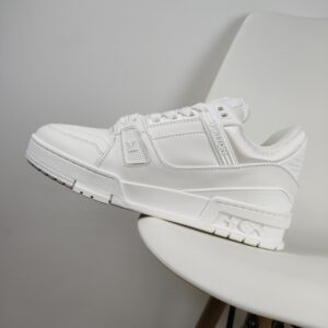 New Collection LV Trainer 003