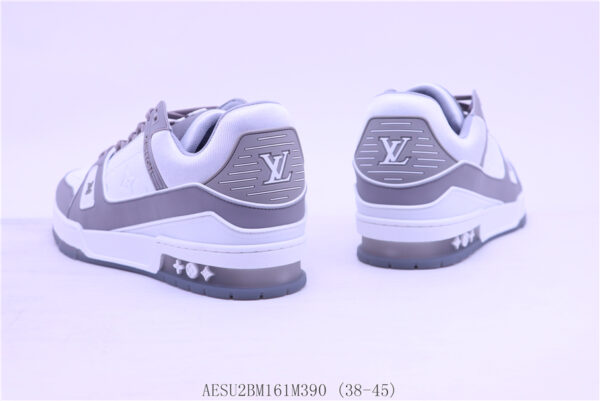 New Collection LV Trainer 094