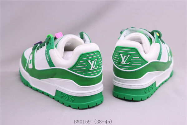 New Collection LV Trainer 061