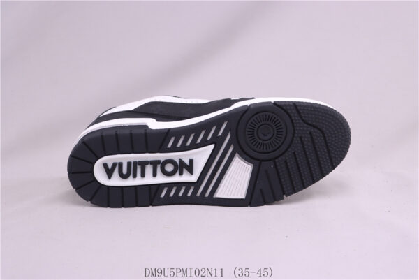 New Collection LV Trainer 055