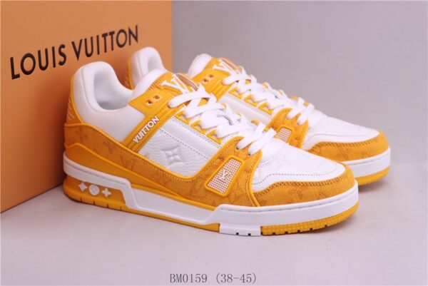 New Collection LV Trainer 070