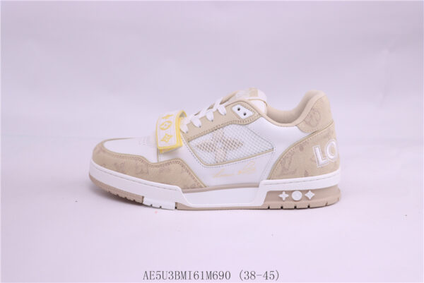 New Collection LV Trainer 081