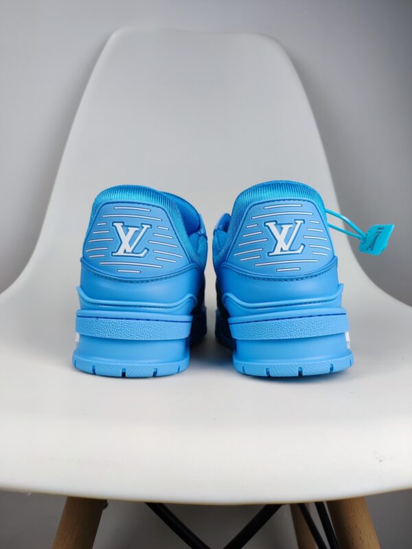 New Collection LV Trainer 022