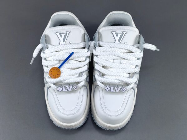 New Collection LV Trainer Maxi 002