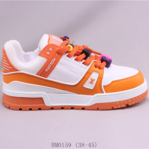 New Collection LV Trainer 064