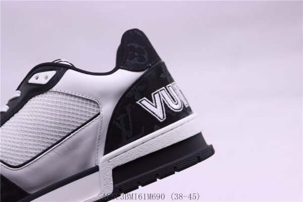 New Collection LV Trainer 080