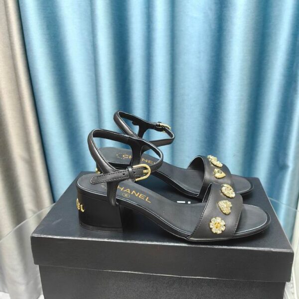 New Collection Chanel Shoes 210