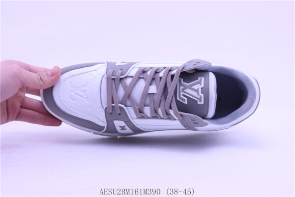 New Collection LV Trainer 094