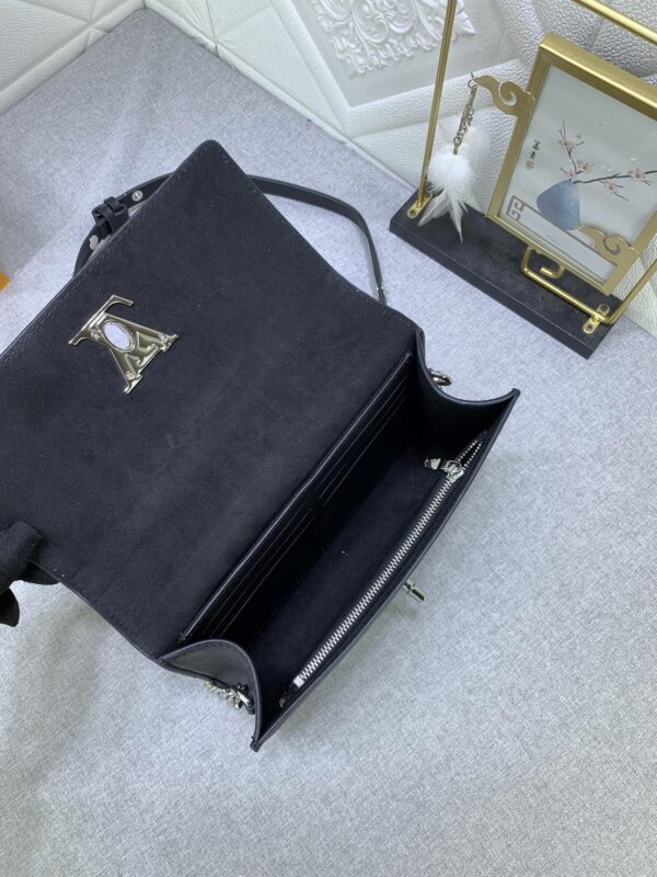 New Collection LV Bag 126