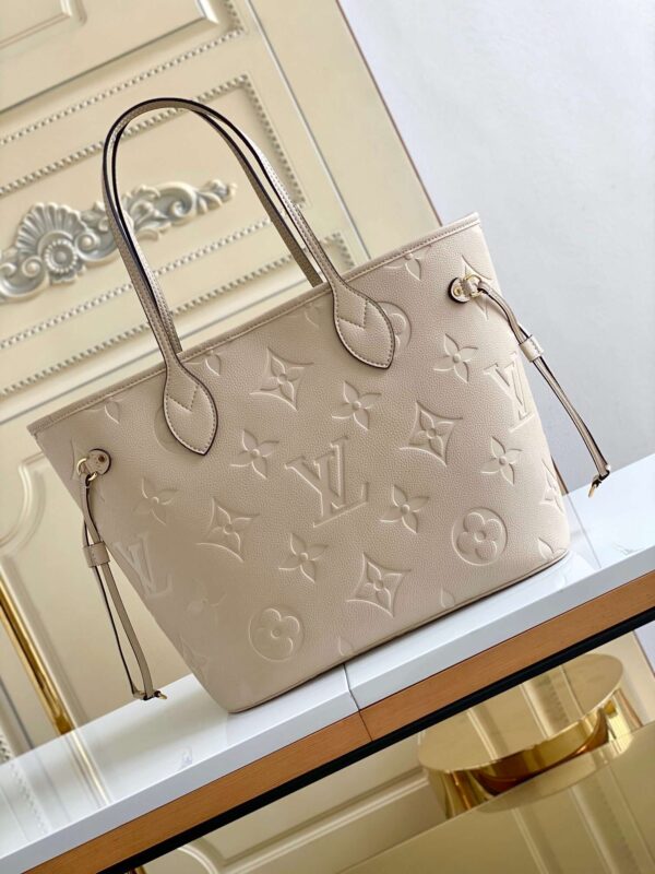 New Collection LV Bag 107