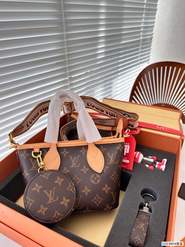 New Collection LV Bag 1562