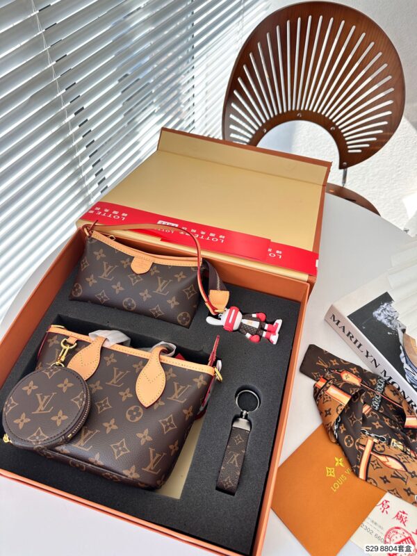 New Collection LV Bag 1562