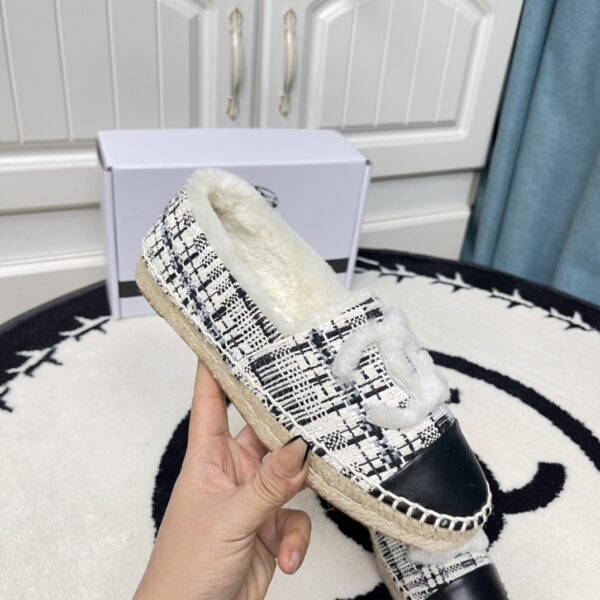 New Collection Chanel Shoes 233