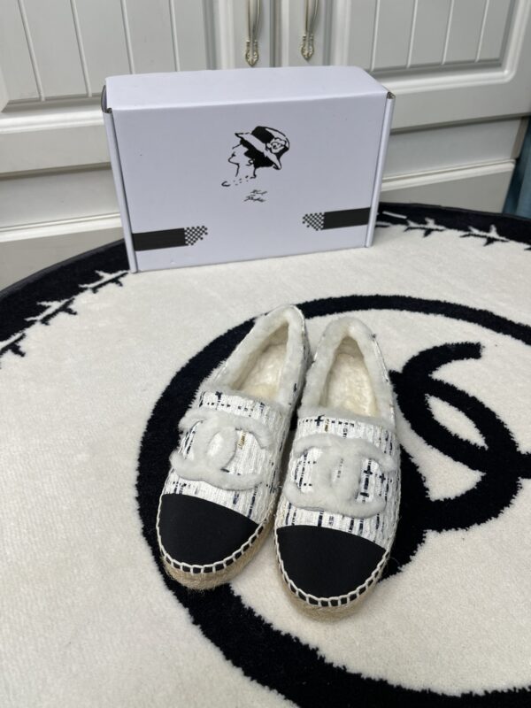 New Collection Chanel Shoes 233