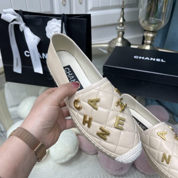 New Collection Chanel Shoes 239