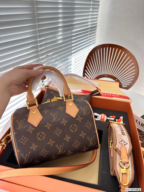 New Collection LV Bag 1560