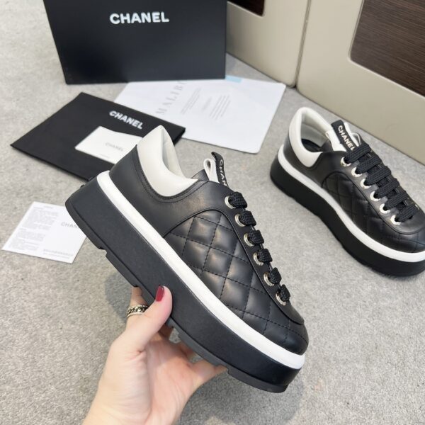 New Collection Chanel Shoes 281