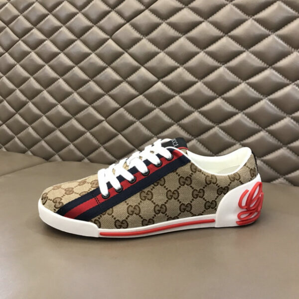 New Collection Gucci Shoes 304